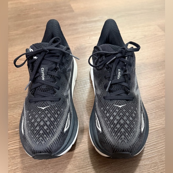 Hoka clifton 9 Men's Black and White Athletic Shoes - Picture 3 of 10